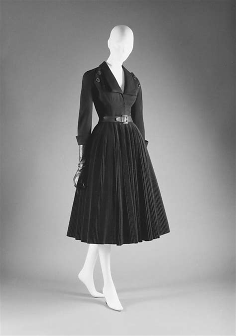 dior 1950 dress|christian dior 1951 collection looks.